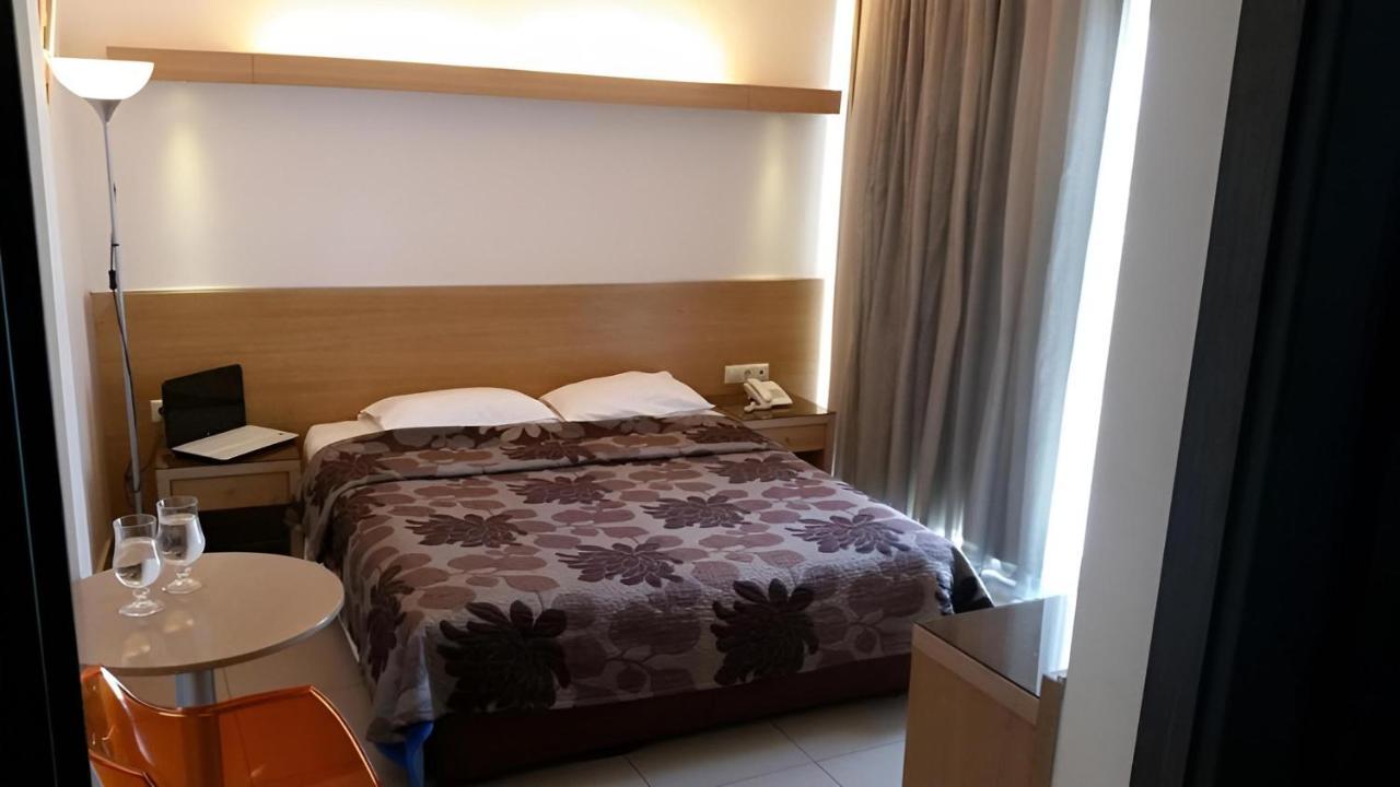 Kyridis Hotel Komotiní Exterior foto